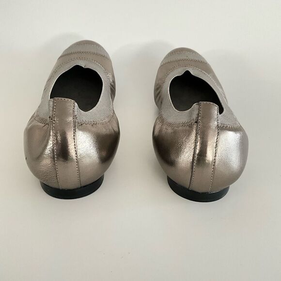 Stuart Weitzman Patent Leather Two-tone Ballet Flats Pewter 8 - Picture 8 of 12